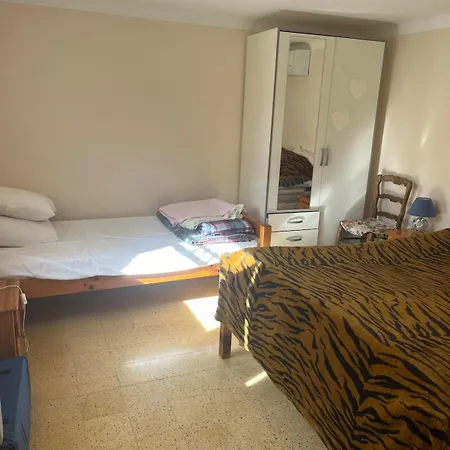 06 2p Rdj Ideal Pour Couple Avec Enfants Antibes